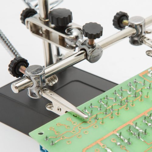 Paneltartó nagyítóval, világítással és krokodilcsipeszekkel - FAHRENHEIT