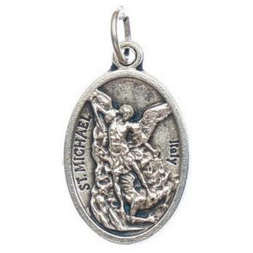 Szent Mihály ezüst színű fém érem, 22 mm