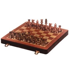   Sakk-készlet ZOOCEN - 30x30 cm-es fa tábla, szürke- és vörös-bronz figurákkal