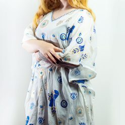   Indiai kézműves pamut kaftán - fehér kék arany szemekkel - Nomad Sari